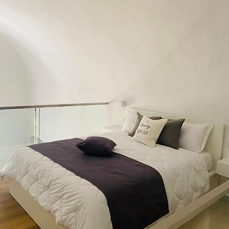 ホテル Luxury Loft 35 カリアリ エクステリア 写真